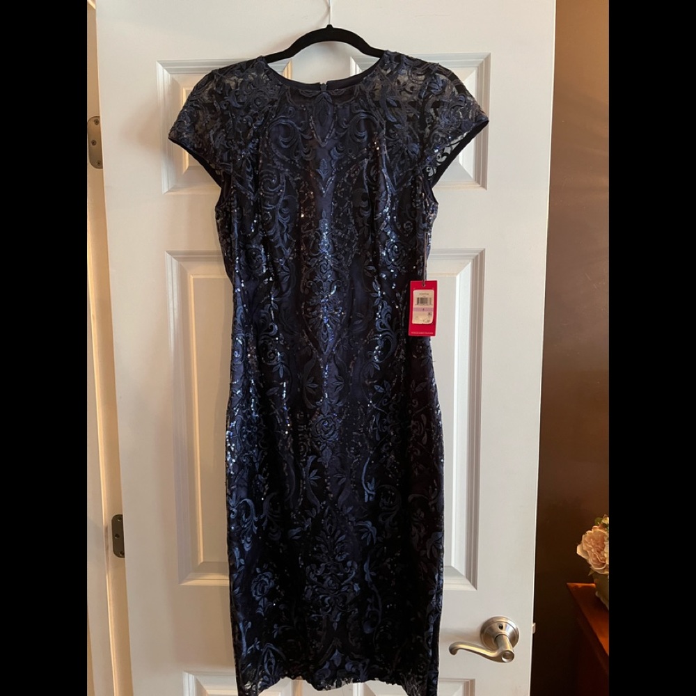 VINCE CAMUTO NAVY DRESS SIZE 6